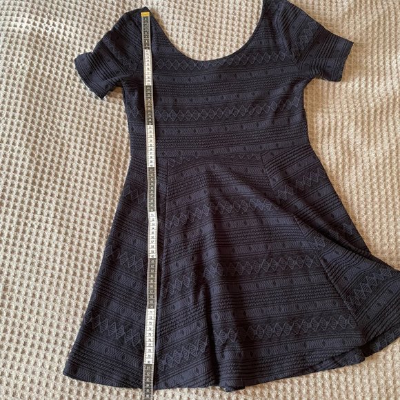✨HOST PICK✨DIVIDED Navy Patterned Mini Dress Size M (AU 12) - Picture 10 of 10